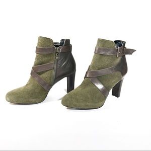 Tahari suede and leather bootie, Size 9